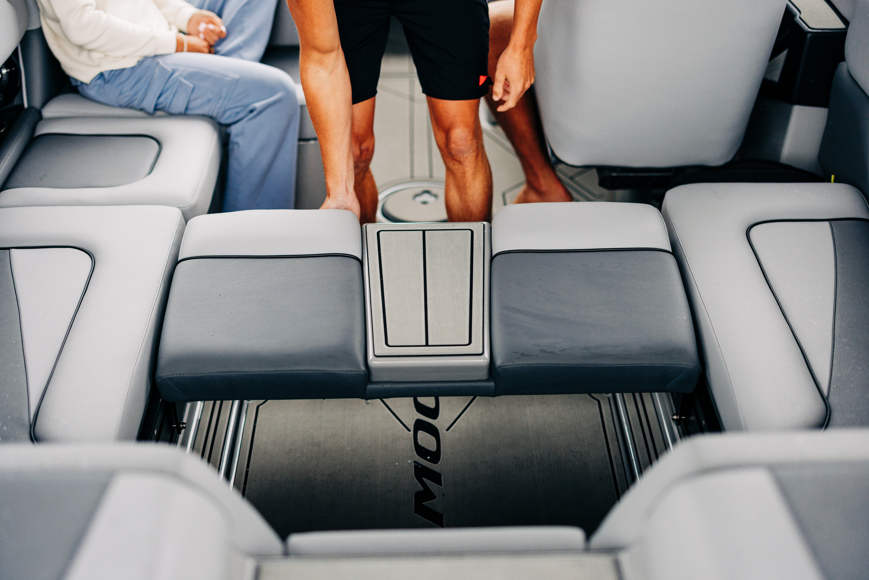 Sliding Read Seat